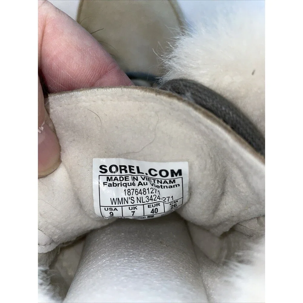 Sorel Women’s Winter Boots Size 9 M Khaki Suede Fleece Lined Hiking Trails